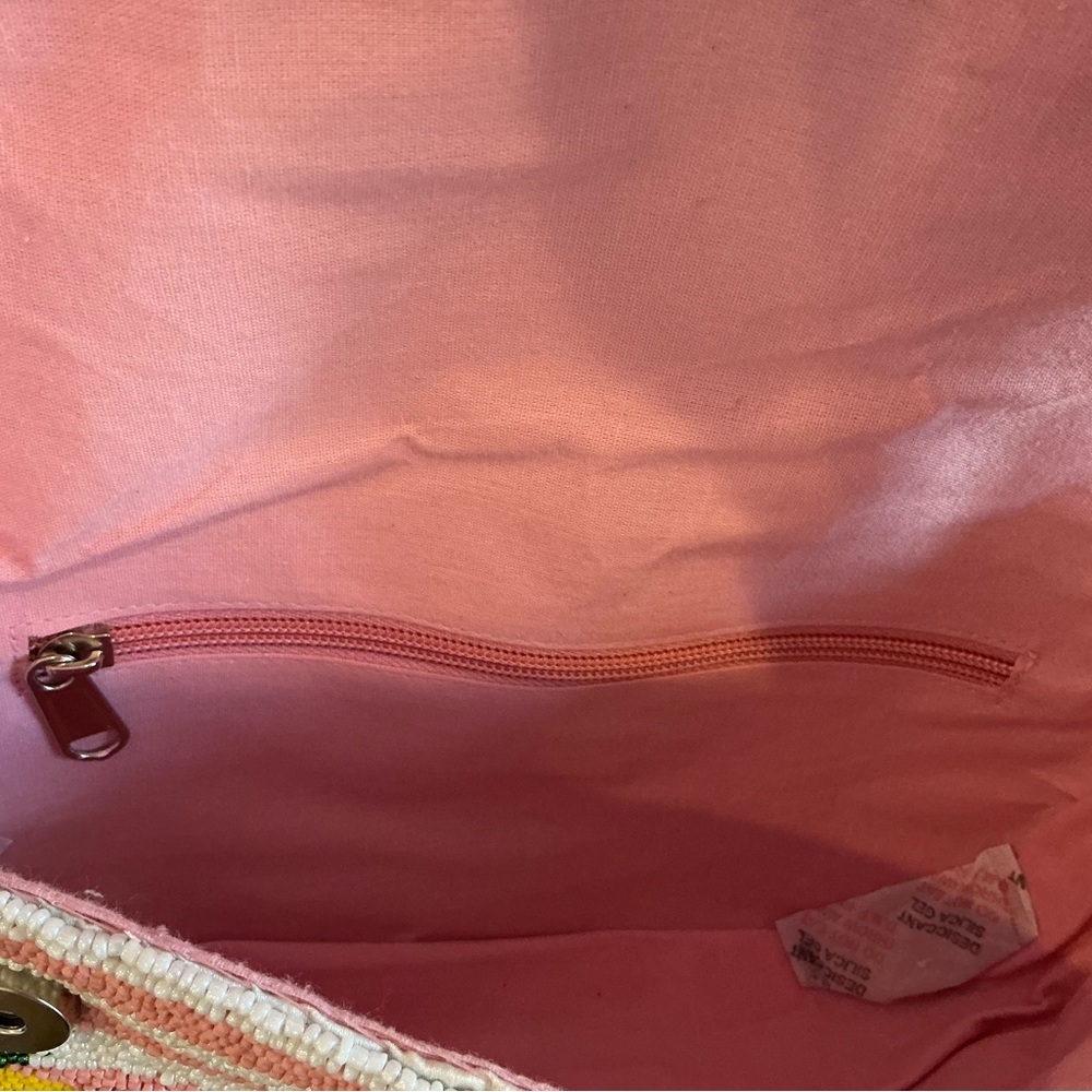 Viral Beaded Bag with Lemons - Picture 4 of 9